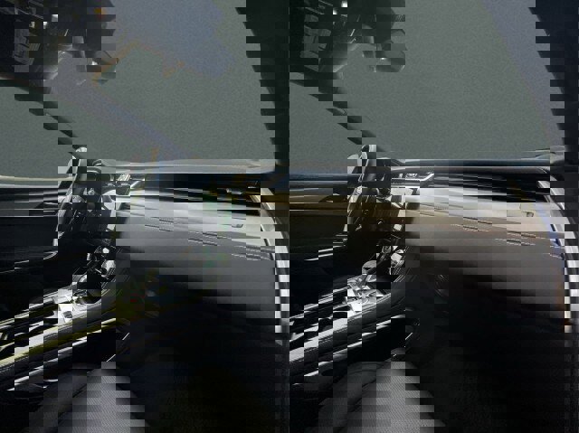 Certified 2025 Jaguar F-PACE R-Dynamic S image 24