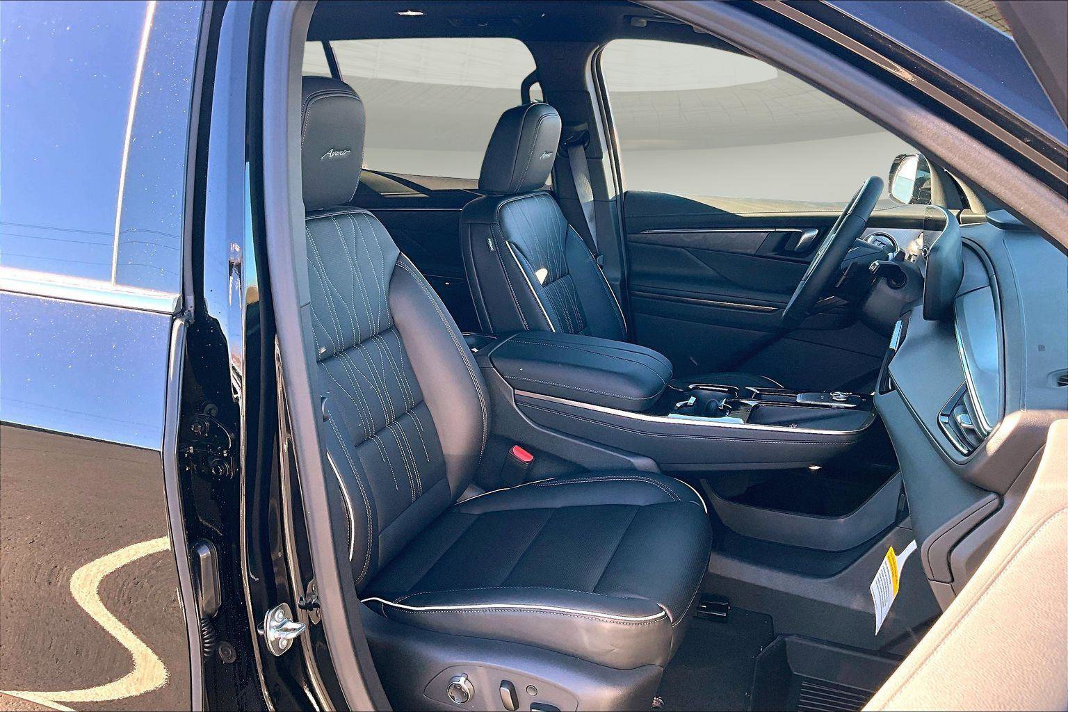 New 2026 Buick Enclave Avenir w/ Super Cruise Package image 10