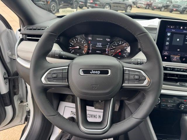 Certified 2025 Jeep Compass Limited image 14