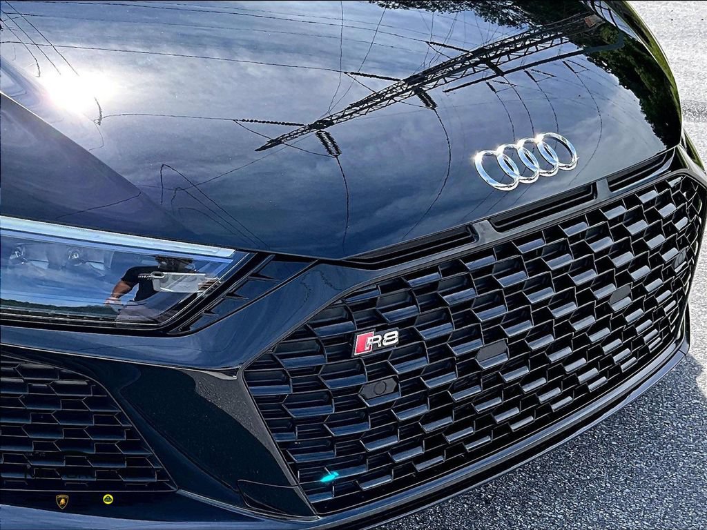 Used 2022 Audi R8 V10 performance RWD image 25