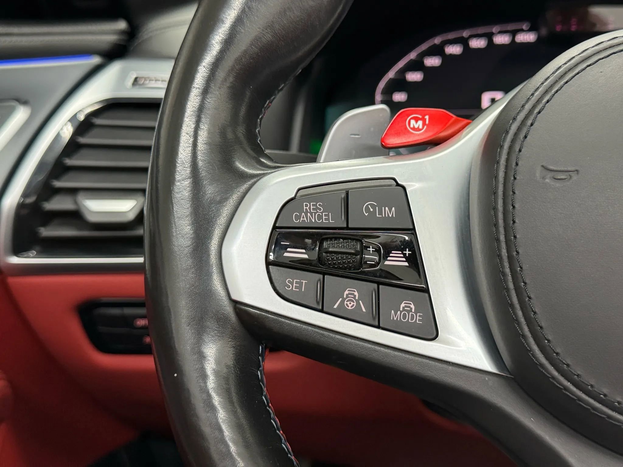 Used 2020 BMW M8 Convertible 2D w/ M Driver's Package image 23