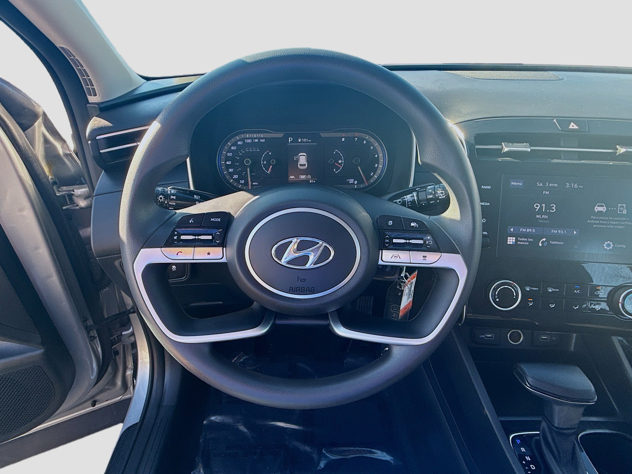 Used 2024 Hyundai Tucson SE image 10