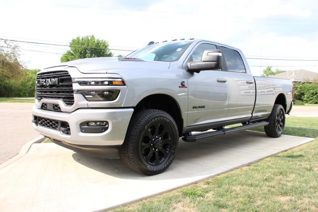 Used 2025 RAM 2500 Laramie AWD/4WD image 11
