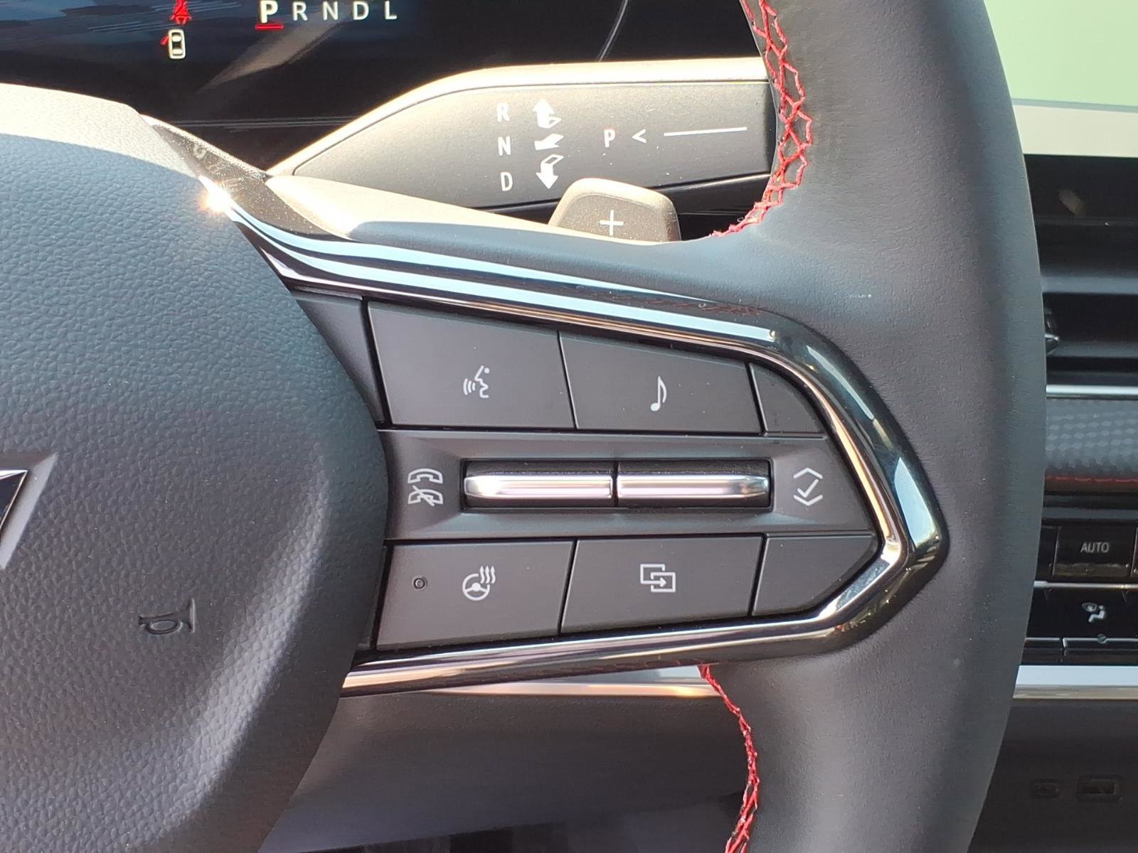 New 2026 Chevrolet Equinox RS w/ Safety and Technology Package AWD/4WD image 19