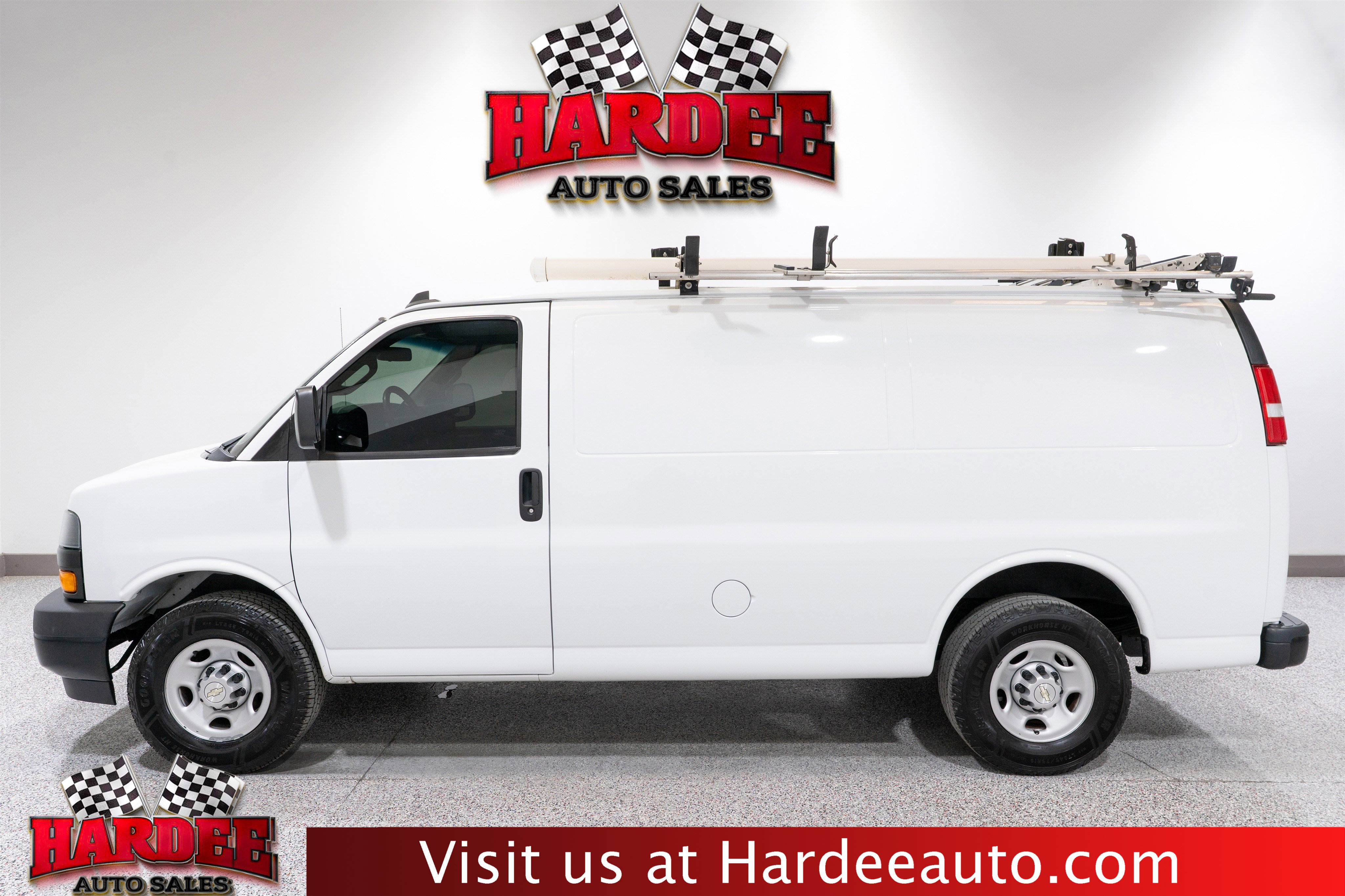 Used 2020 Chevrolet Express 2500 w/ Driver Convenience Package RWD image 1