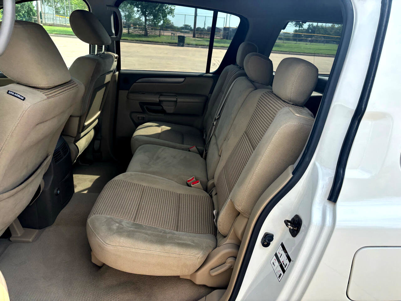 Used 2011 Nissan Armada SV image 16