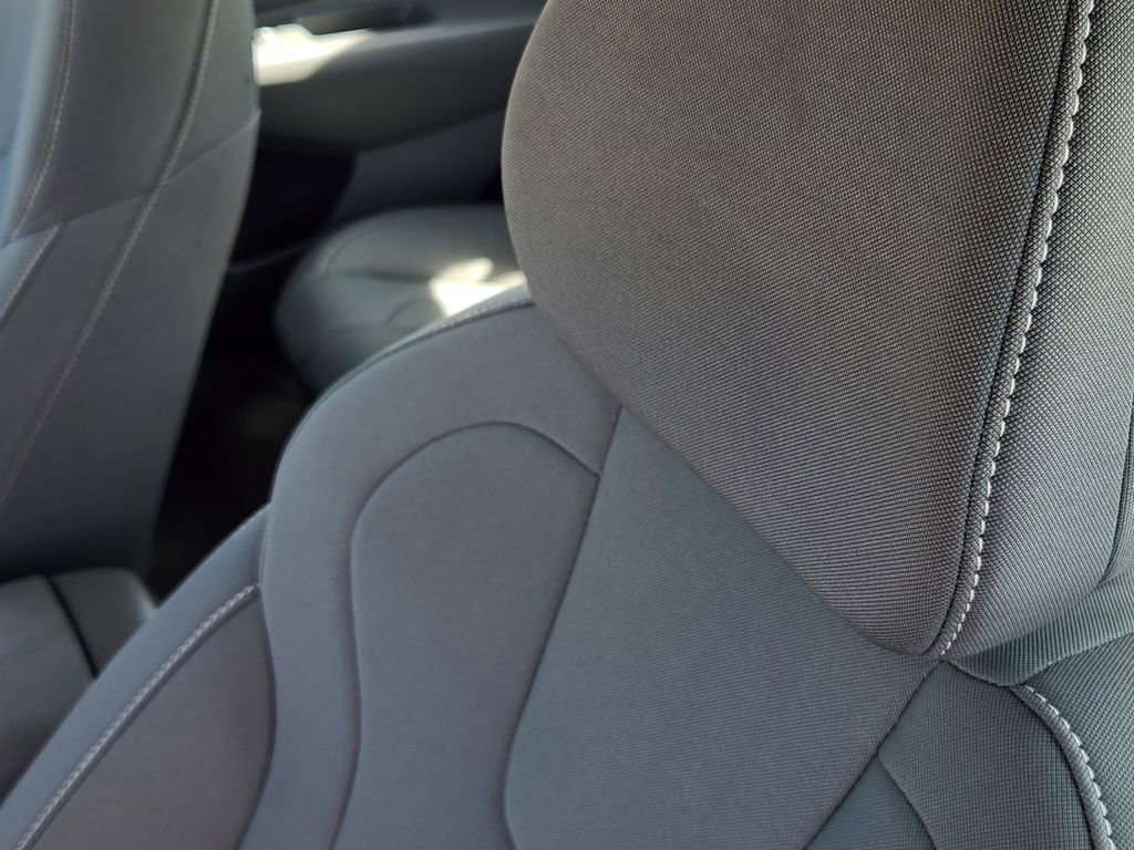 Used 2025 Hyundai Elantra SEL image 19