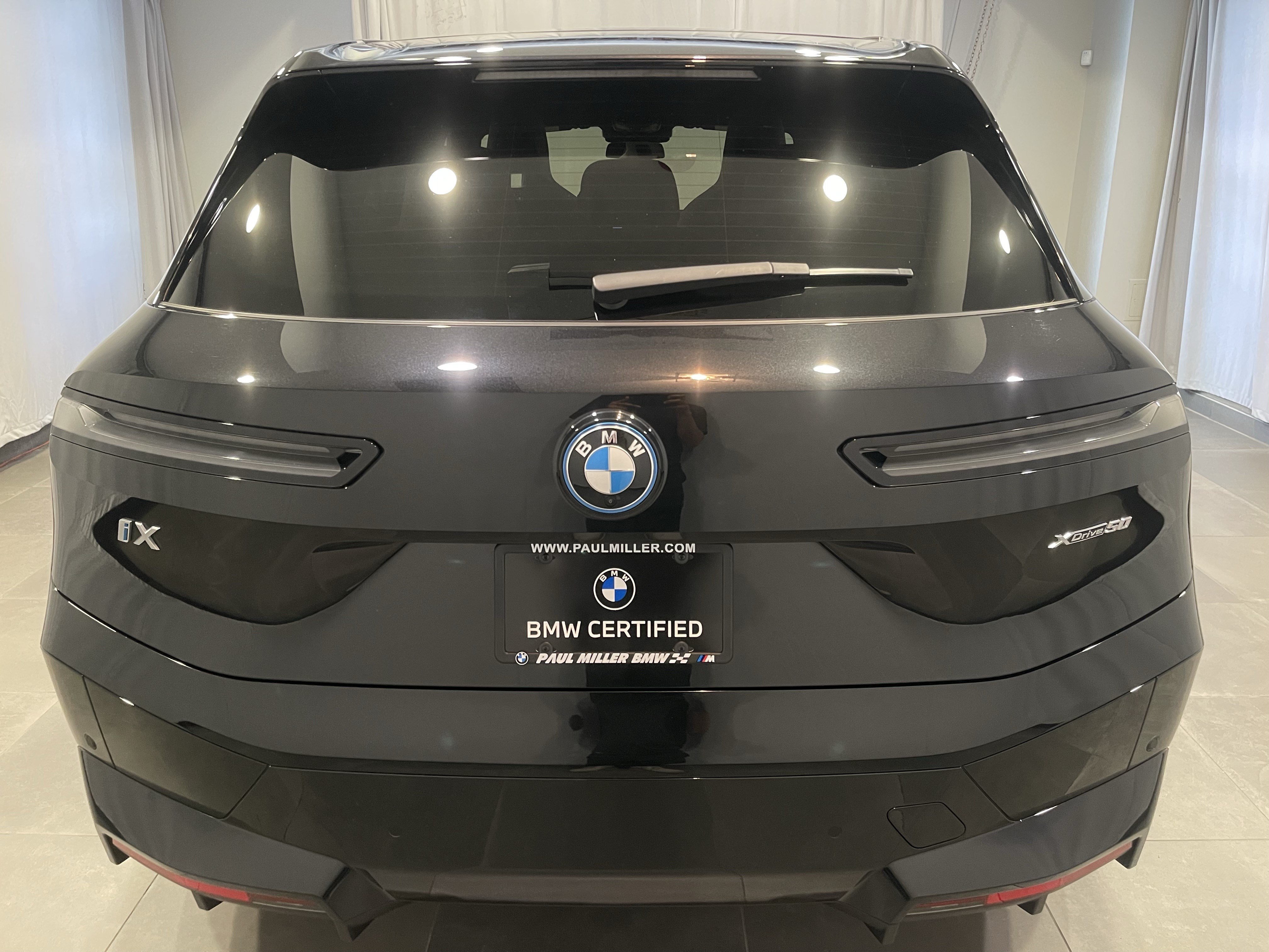 Certified 2024 BMW iX xDrive50 w/ Sport Package AWD/4WD image 5