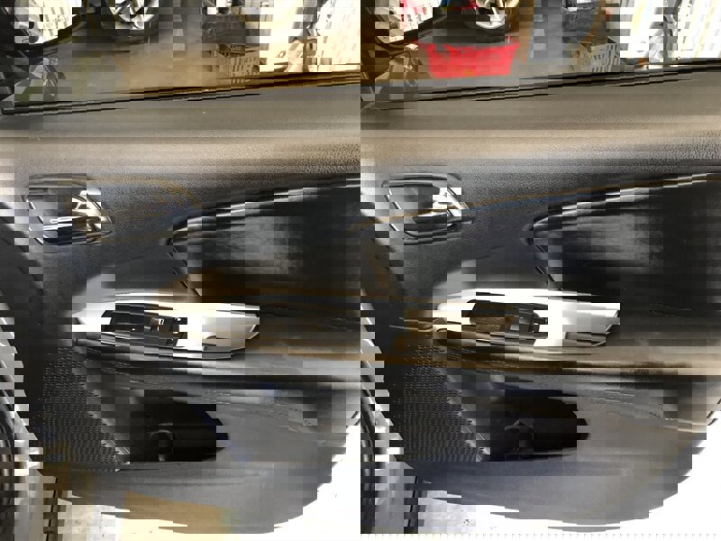 Used 2020 Dodge Journey SE w/ Blacktop Package image 21