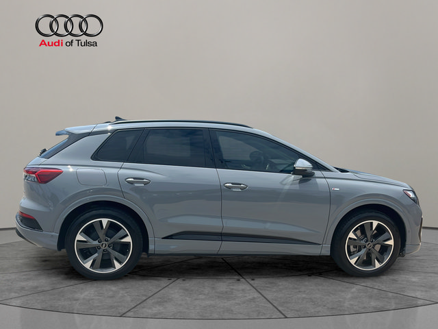 Used 2024 Audi Q4 e-tron Premium Plus w/ Premium Plus AWD/4WD image 8