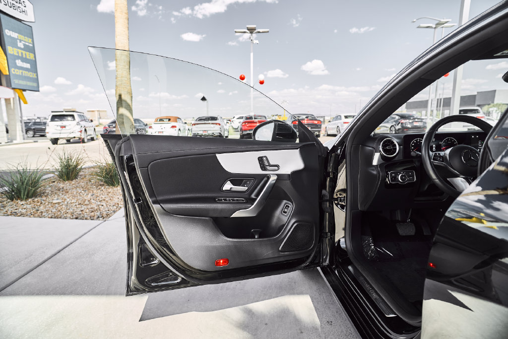 Used 2025 Mercedes-Benz CLA 250 4MATIC image 16