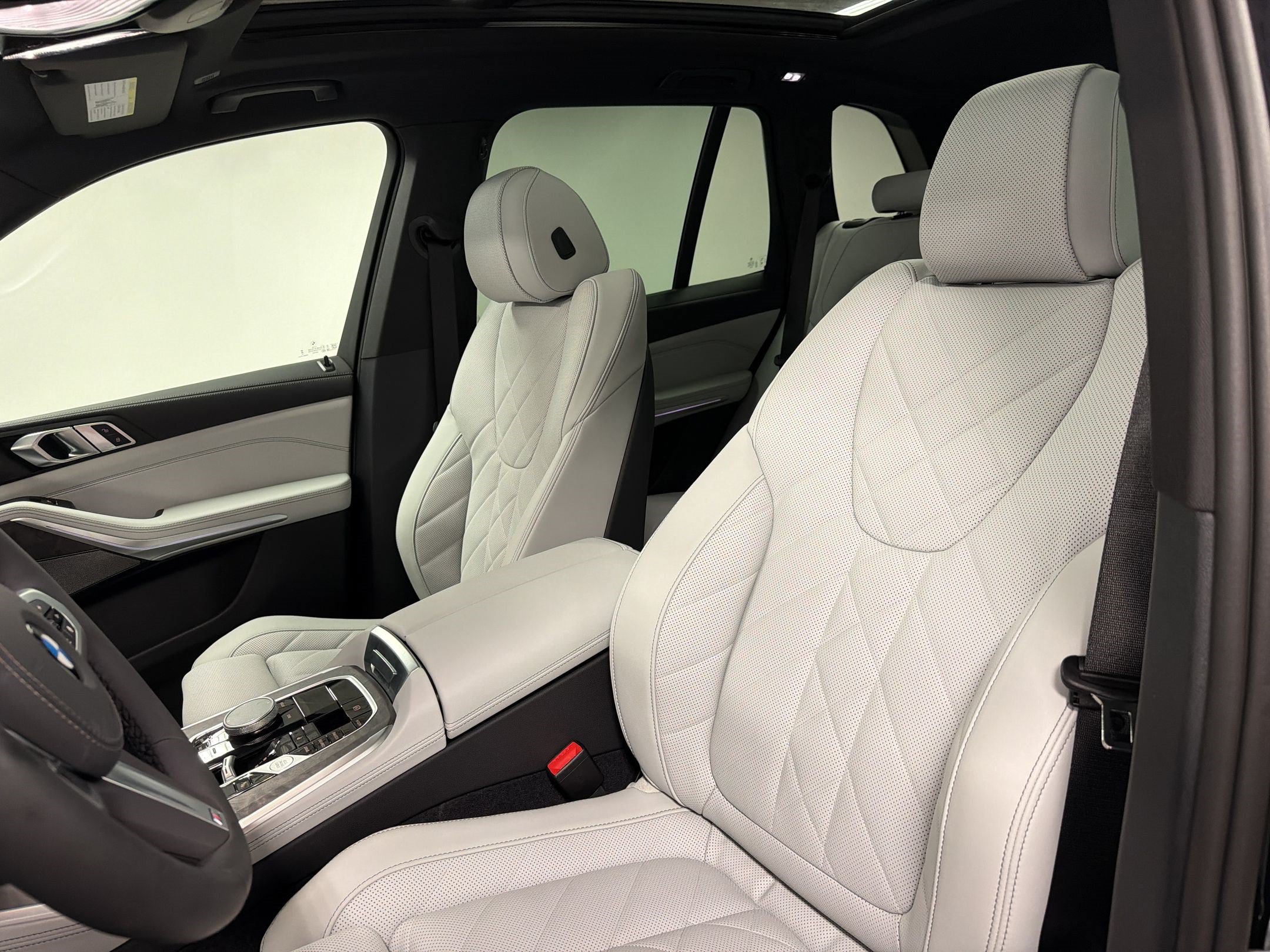 New 2026 BMW X5 sDrive40i w/ M Sport Package RWD image 5