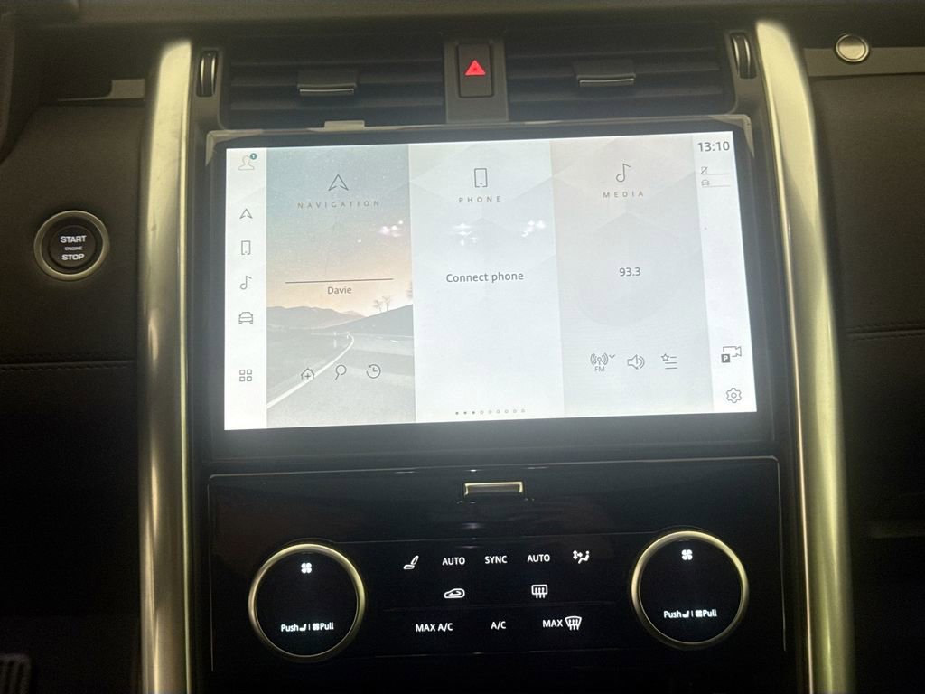 New 2026 Land Rover Discovery S AWD/4WD image 14