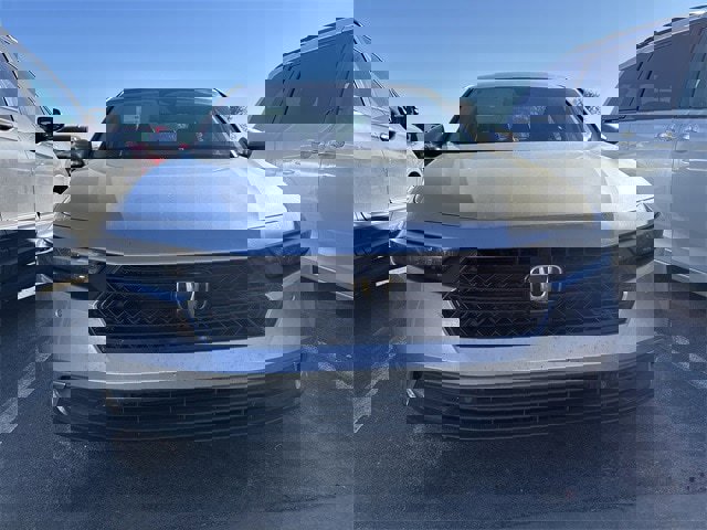 Used 2024 Honda Accord Touring image 6