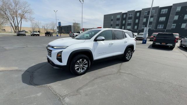 Used 2025 Chevrolet Equinox LT image 4