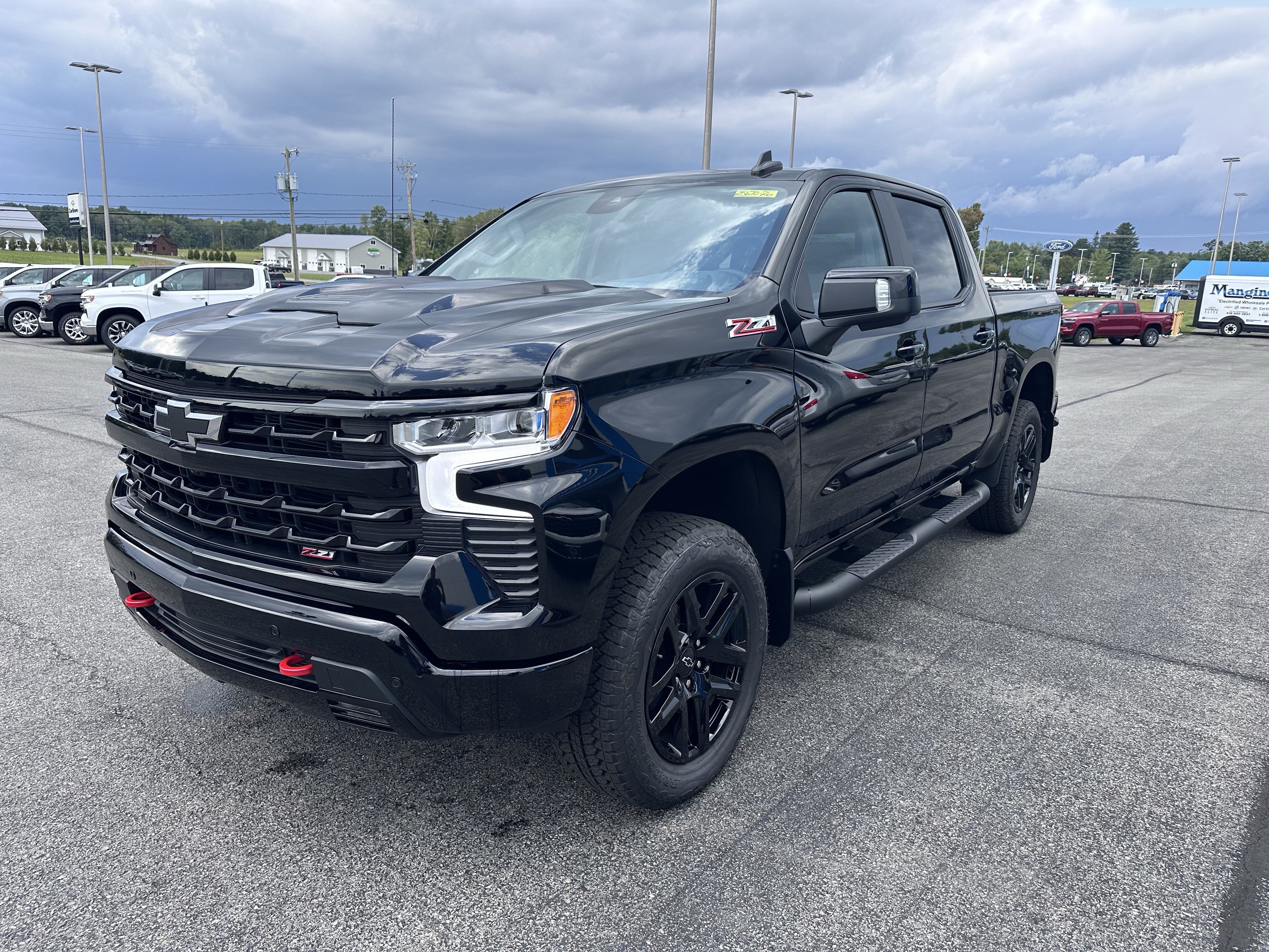 New 2026 Chevrolet Silverado 1500 LT Trail Boss w/ LT Trail Boss Premium Package AWD/4WD image 3