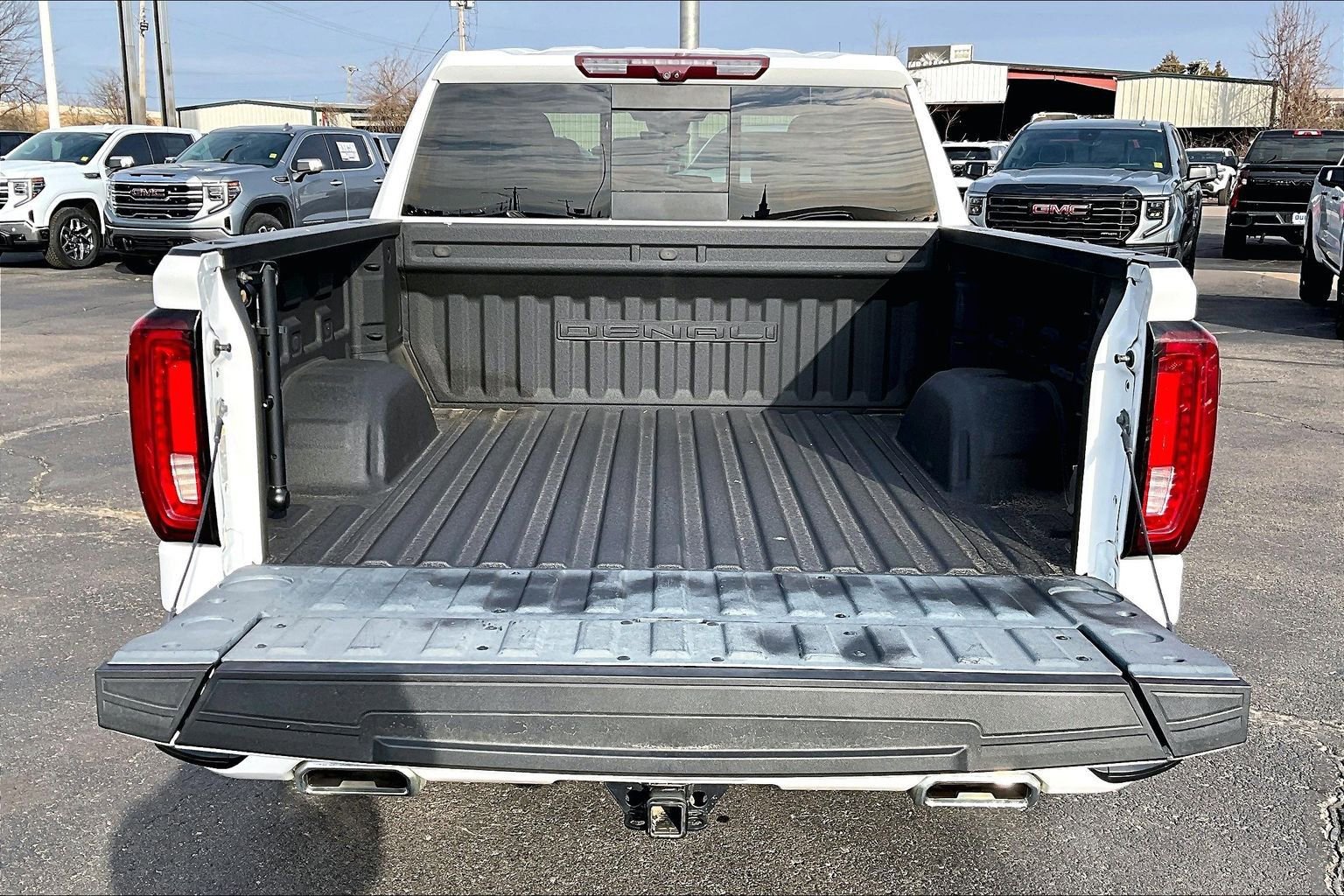 Used 2022 GMC Sierra 1500 Denali w/ Denali Reserve Package image 30