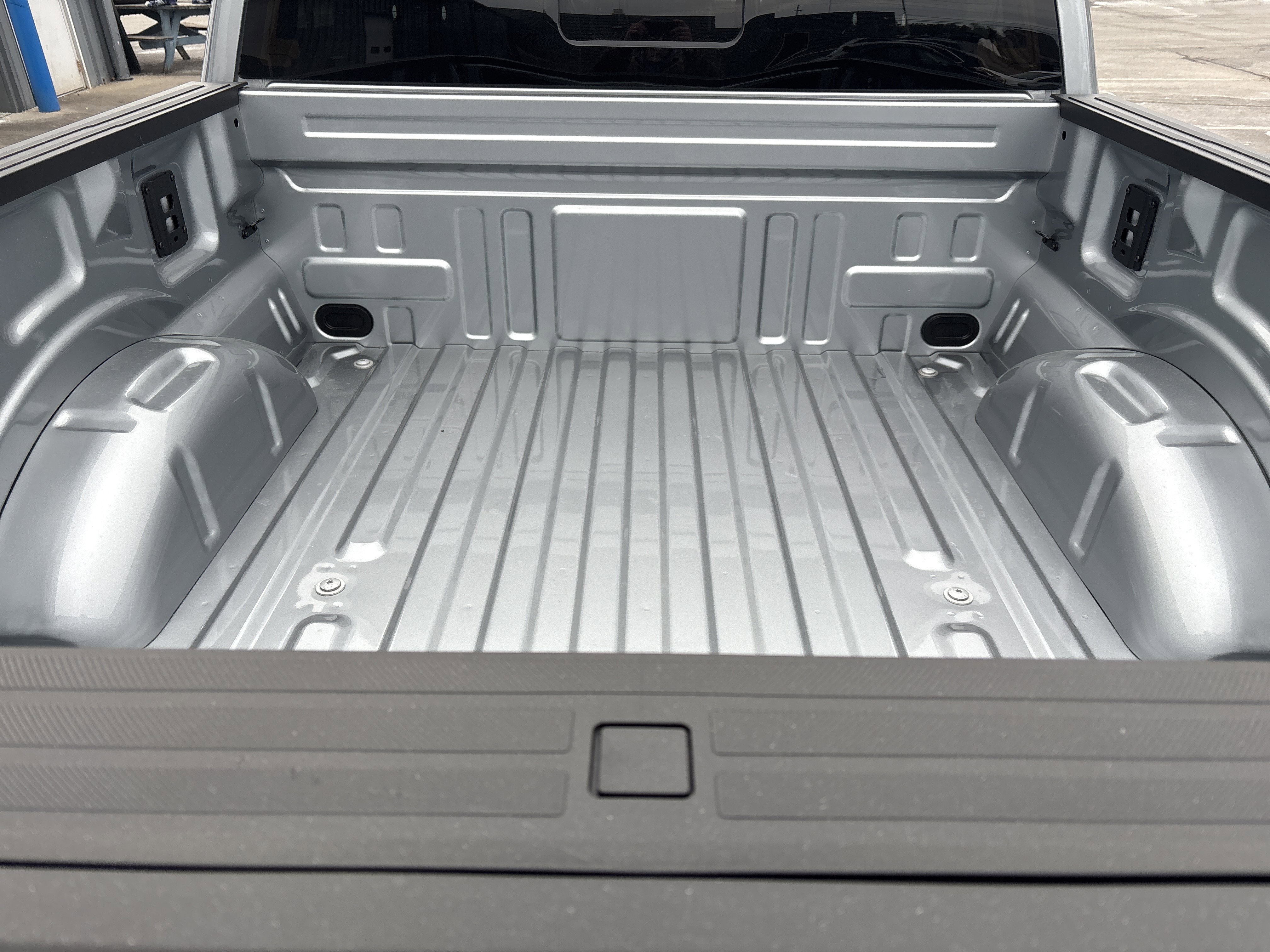 New 2025 Ford F150 XLT w/ Equipment Group 302A MID image 5
