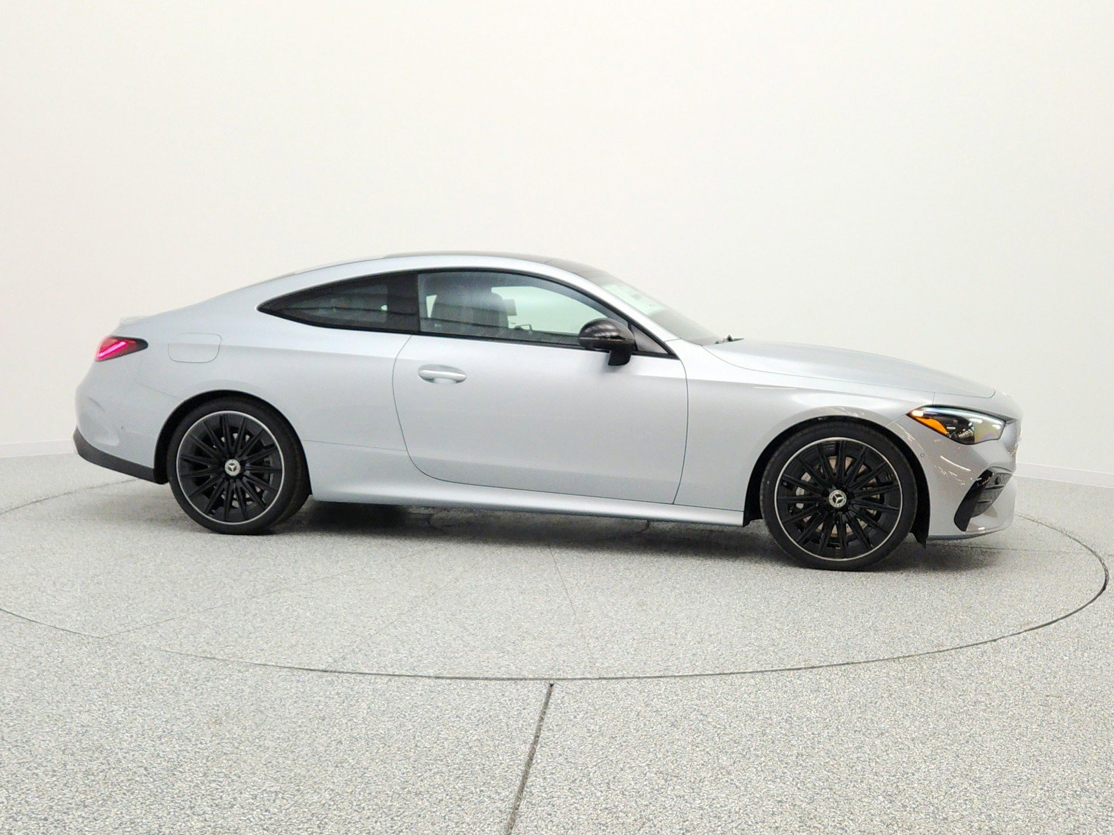 New 2026 Mercedes-Benz CLE 450 4MATIC Coupe image 4