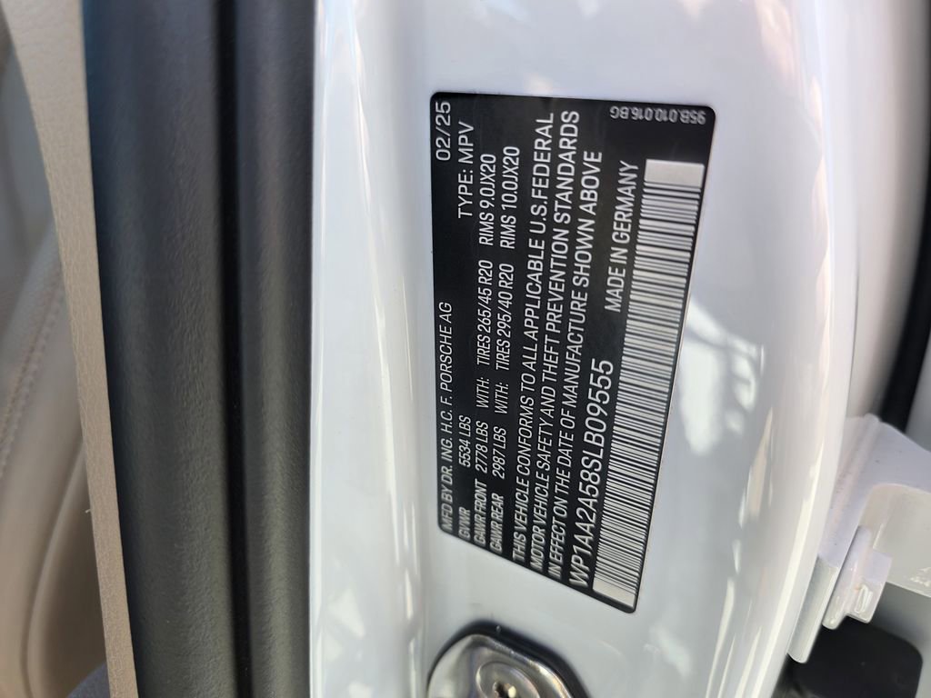 New 2025 Porsche Macan Turbo image 26