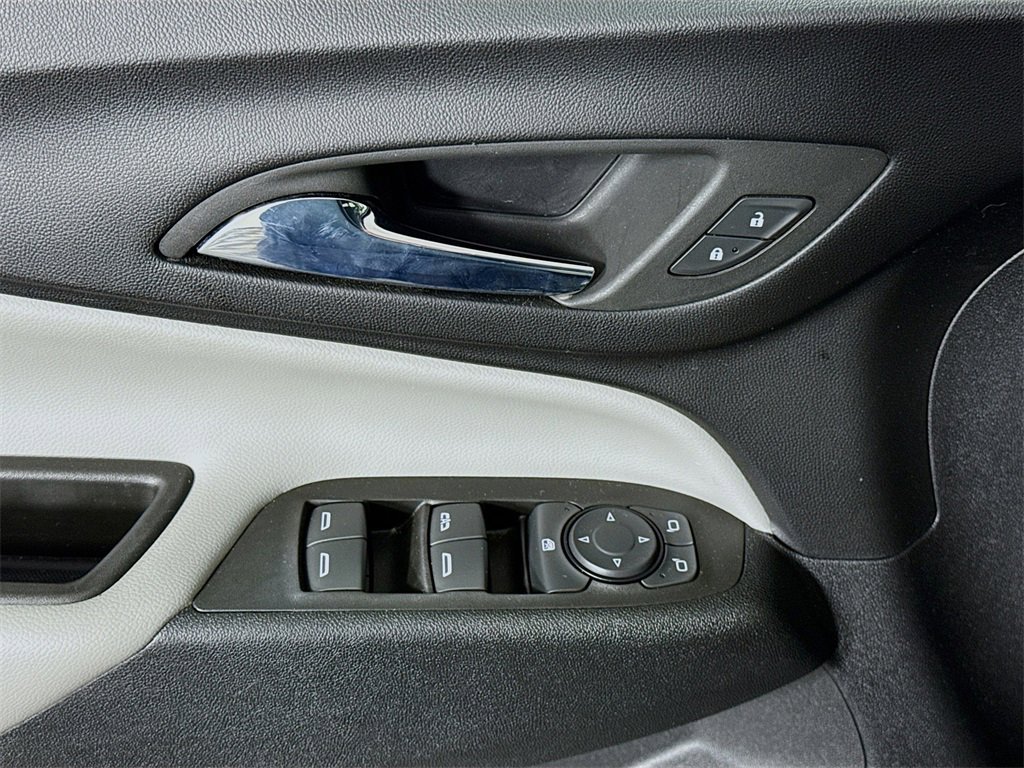Used 2023 Chevrolet Equinox LS w/ LS Convenience Package image 21
