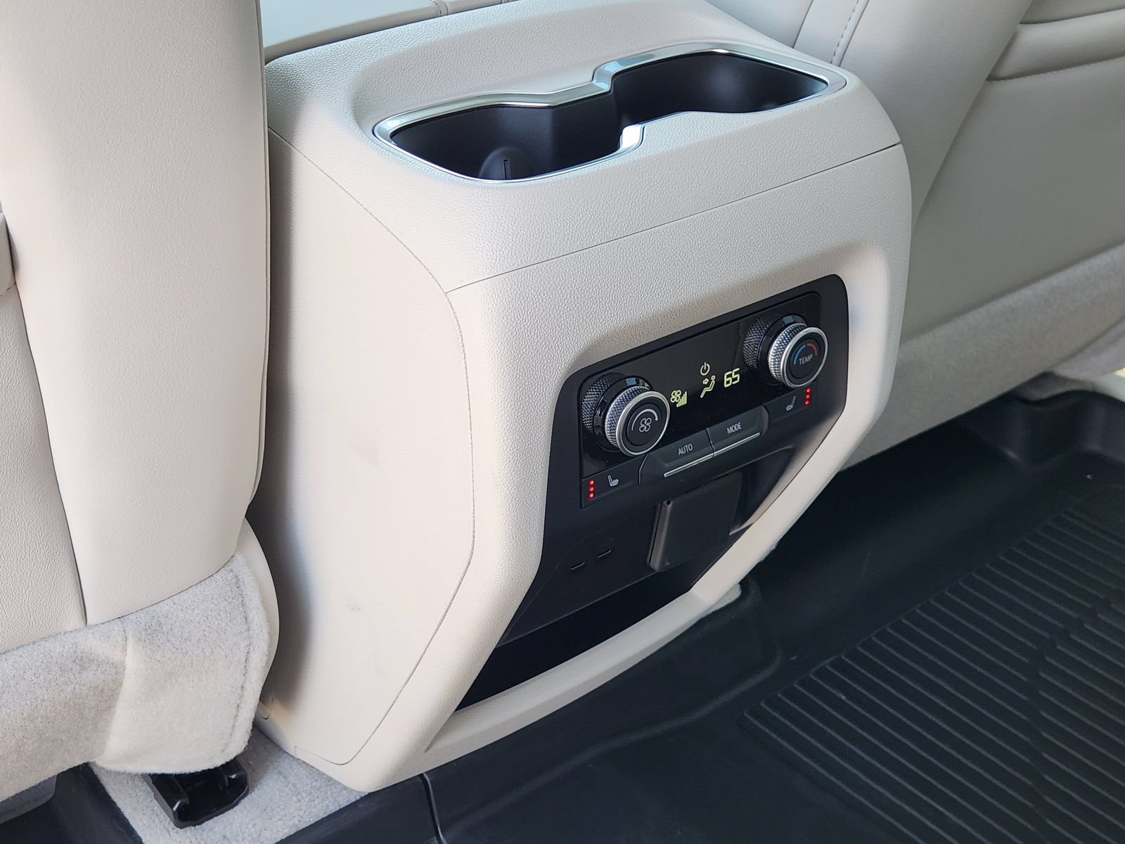 New 2026 Buick Enclave Avenir w/ Super Cruise Package FWD image 35