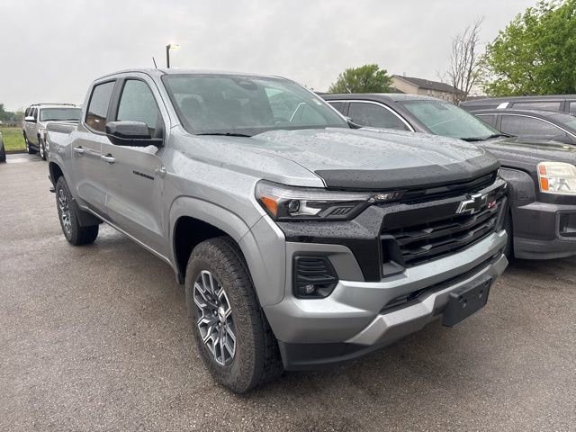 Used 2025 Chevrolet Colorado Z71 w/ Z71 Convenience Package 2