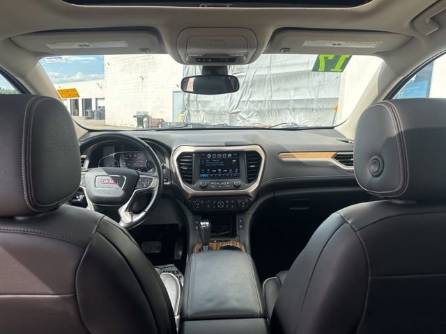 Used 2017 GMC Acadia Denali w/ Technology Package AWD/4WD image 24