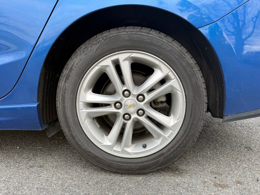 Used 2016 Chevrolet Cruze LT w/ Convenience Package image 13