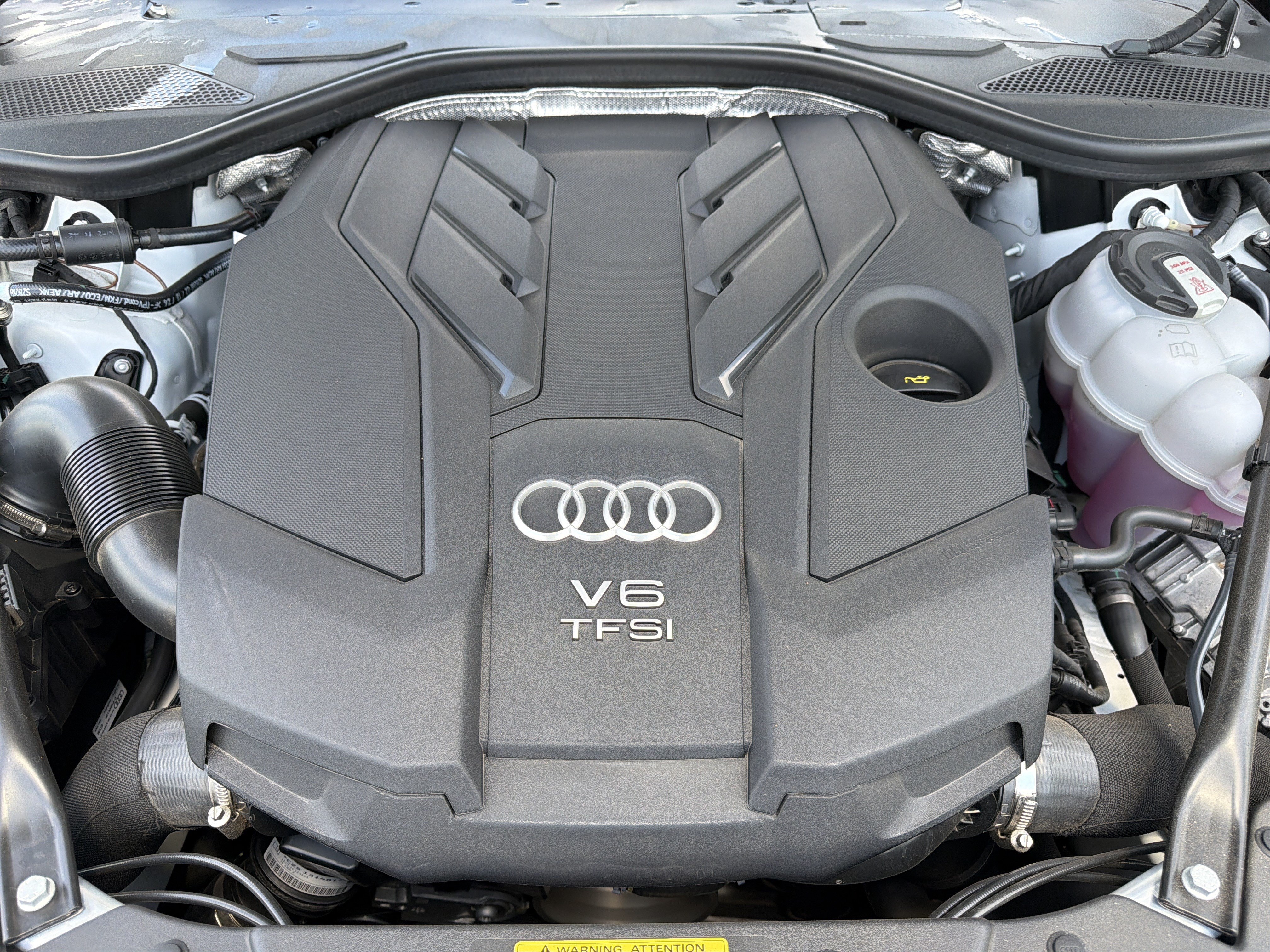 Used 2025 Audi A8 L 3.0T w/ Executive Package AWD/4WD image 33