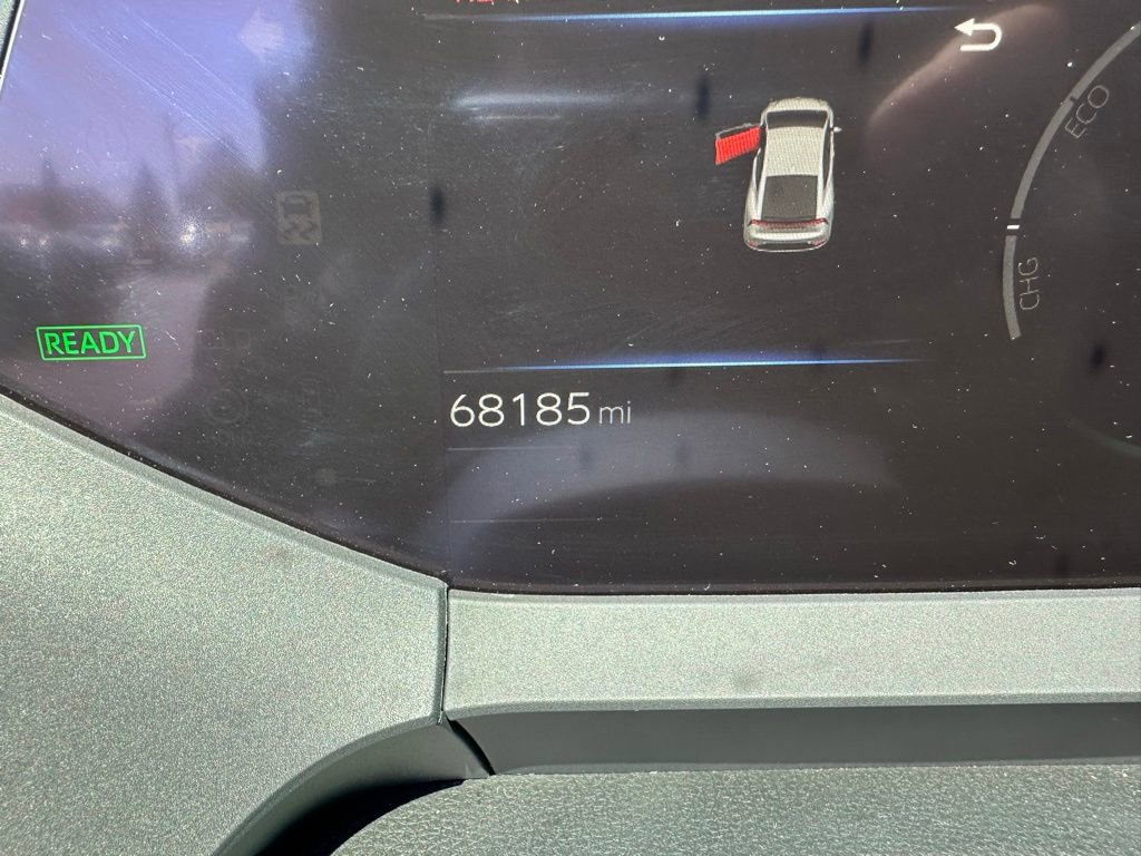 Used 2023 Toyota Prius Limited FWD image 12