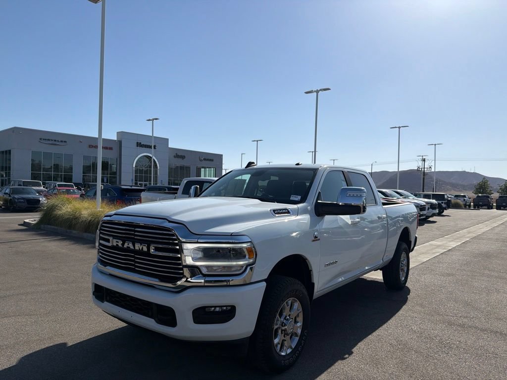 Used 2024 RAM 2500 Laramie AWD/4WD image 11