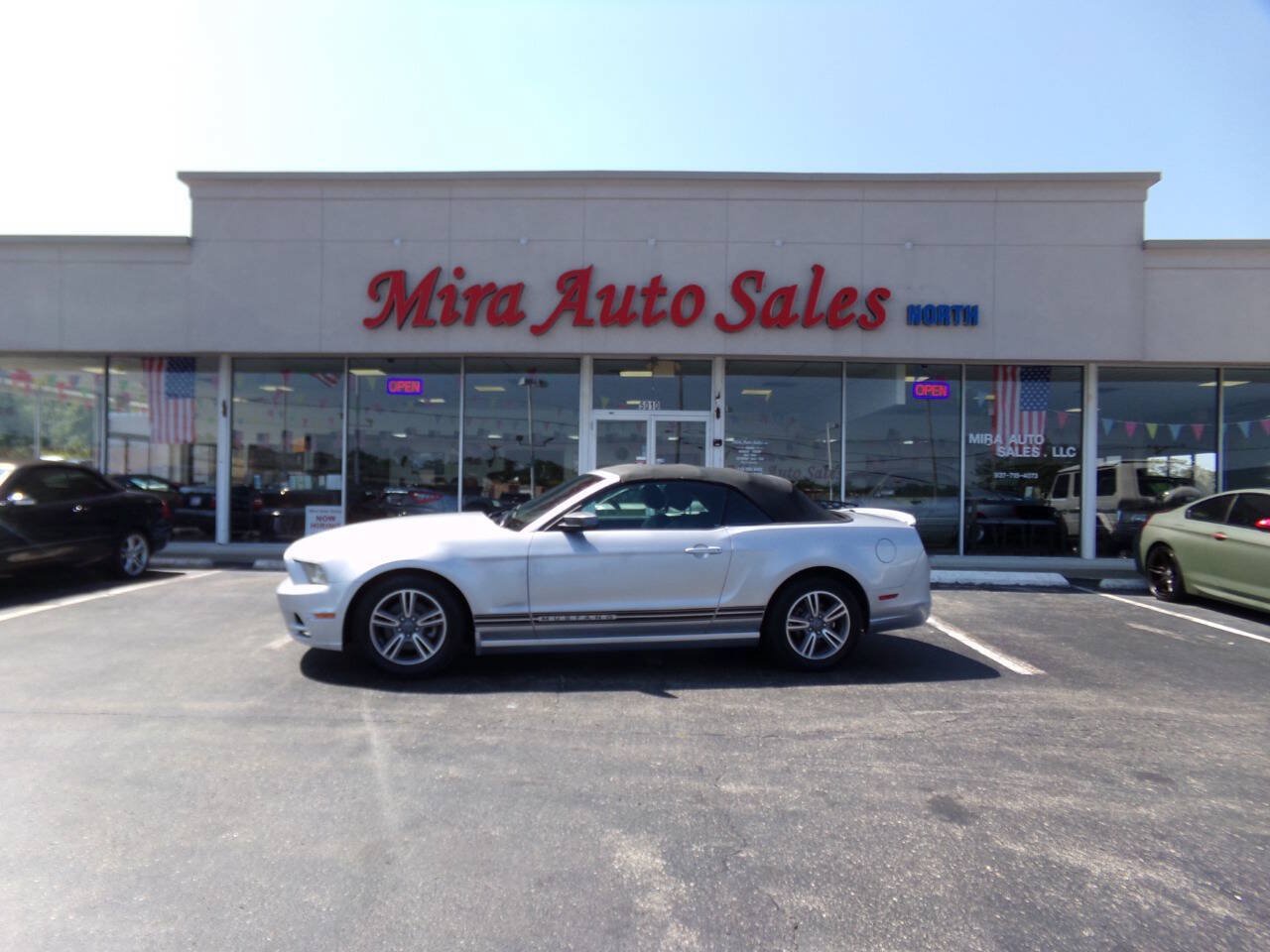 Used 2014 Ford Mustang Premium w/ Equipment Group 201A RWD image 1