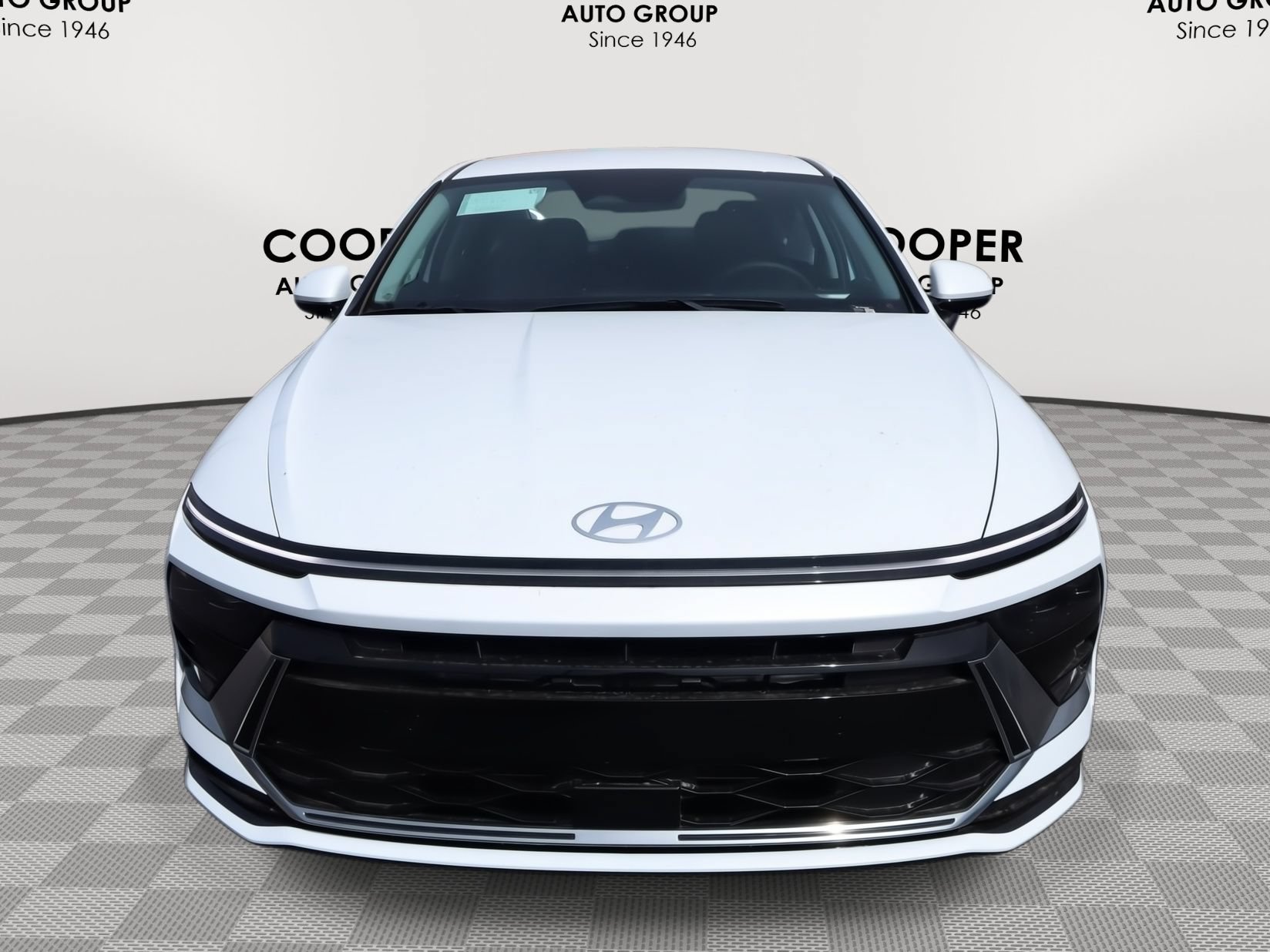 New 2026 Hyundai Sonata SEL FWD image 2