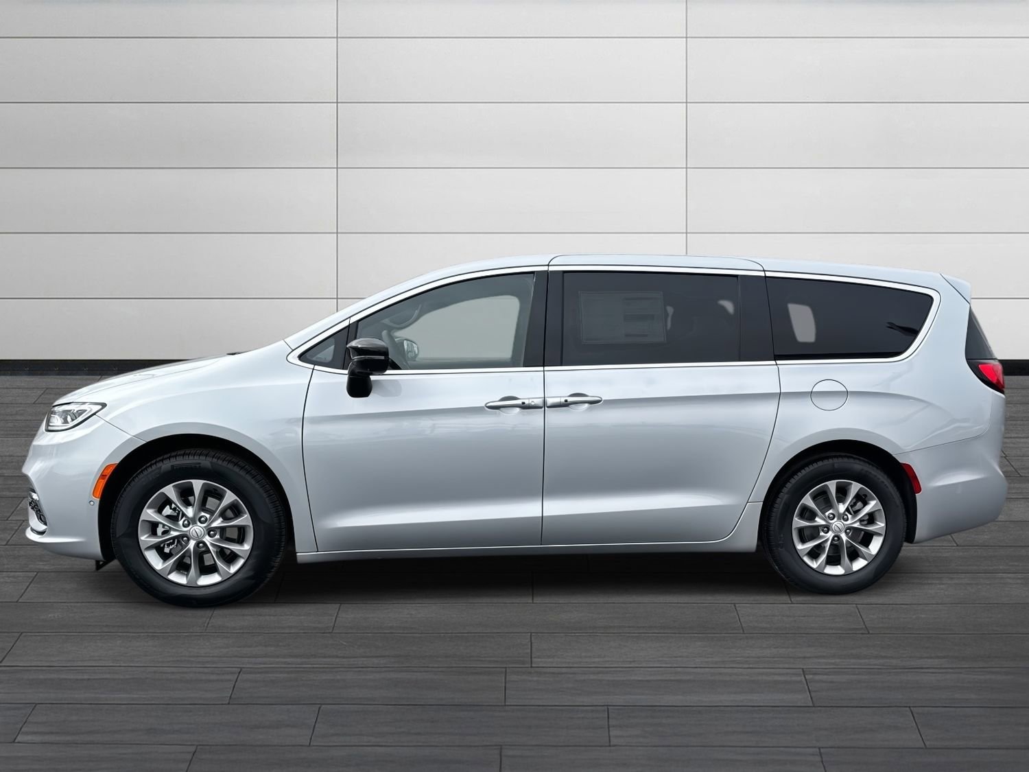 New 2026 Chrysler Pacifica Limited FWD image 7