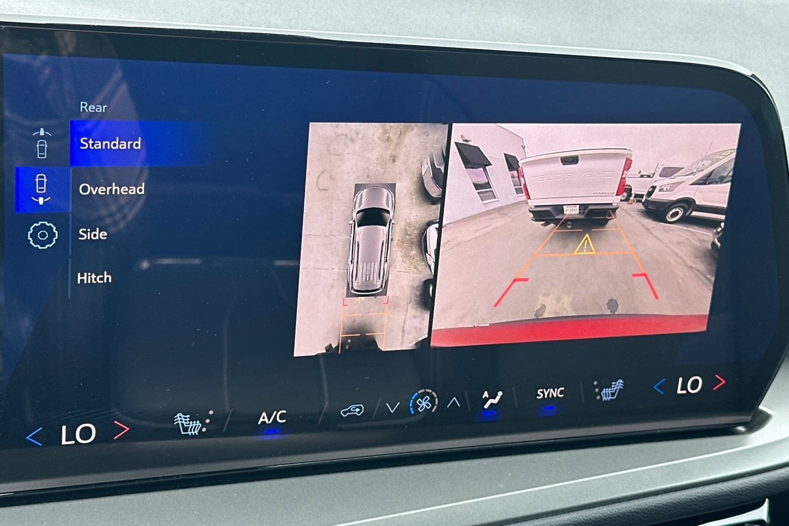 New 2025 Chevrolet Traverse LT w/ Enhanced Driving Package image 24