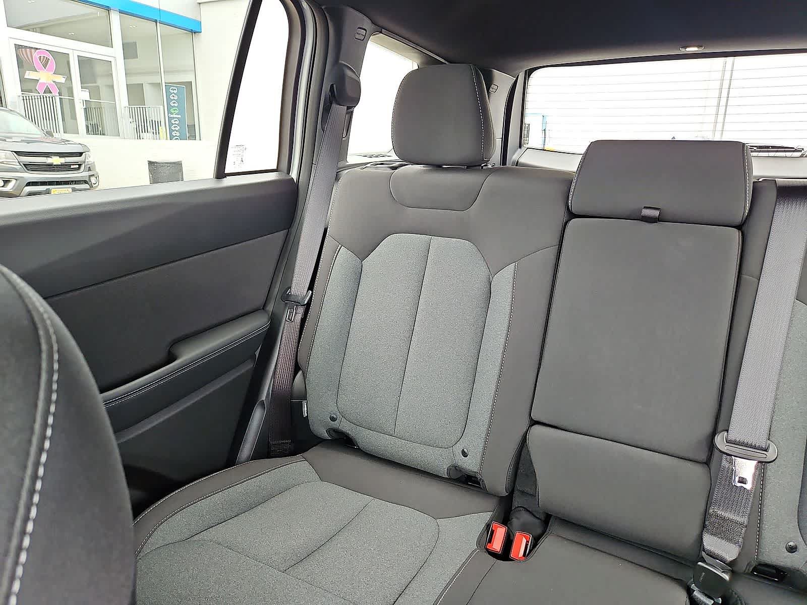 Used 2026 Jeep Cherokee AWD/4WD image 13