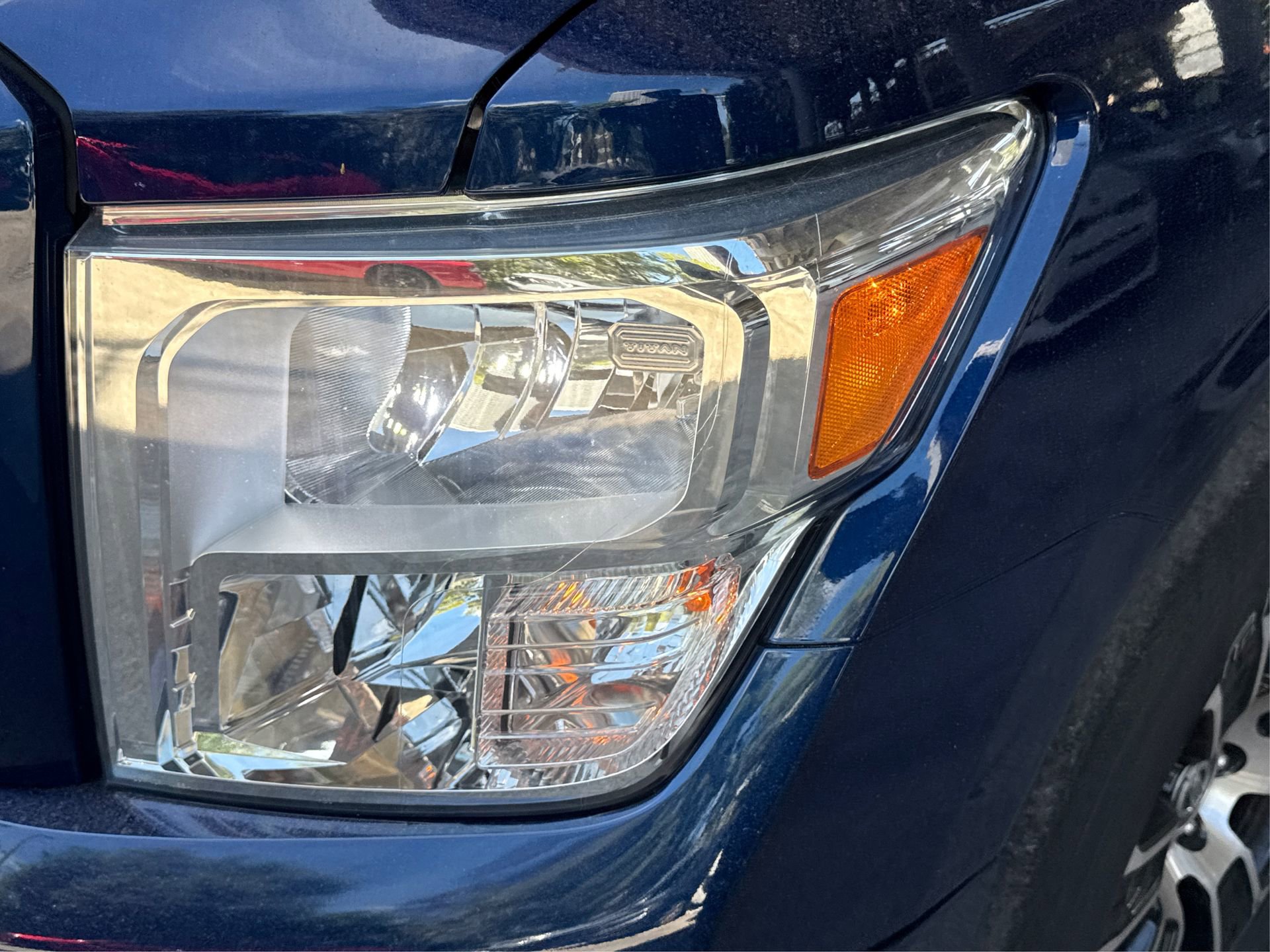 Used 2021 Nissan Titan SV w/ SV Convenience Package image 16