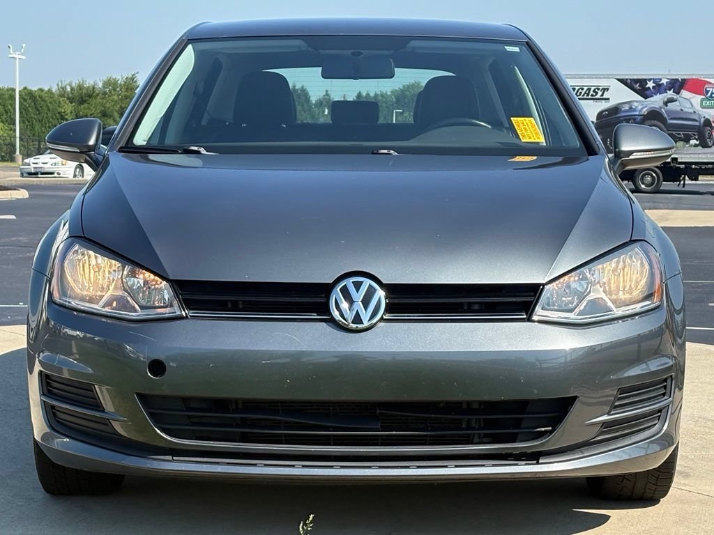 Used 2015 Volkswagen Golf TDI S FWD image 2