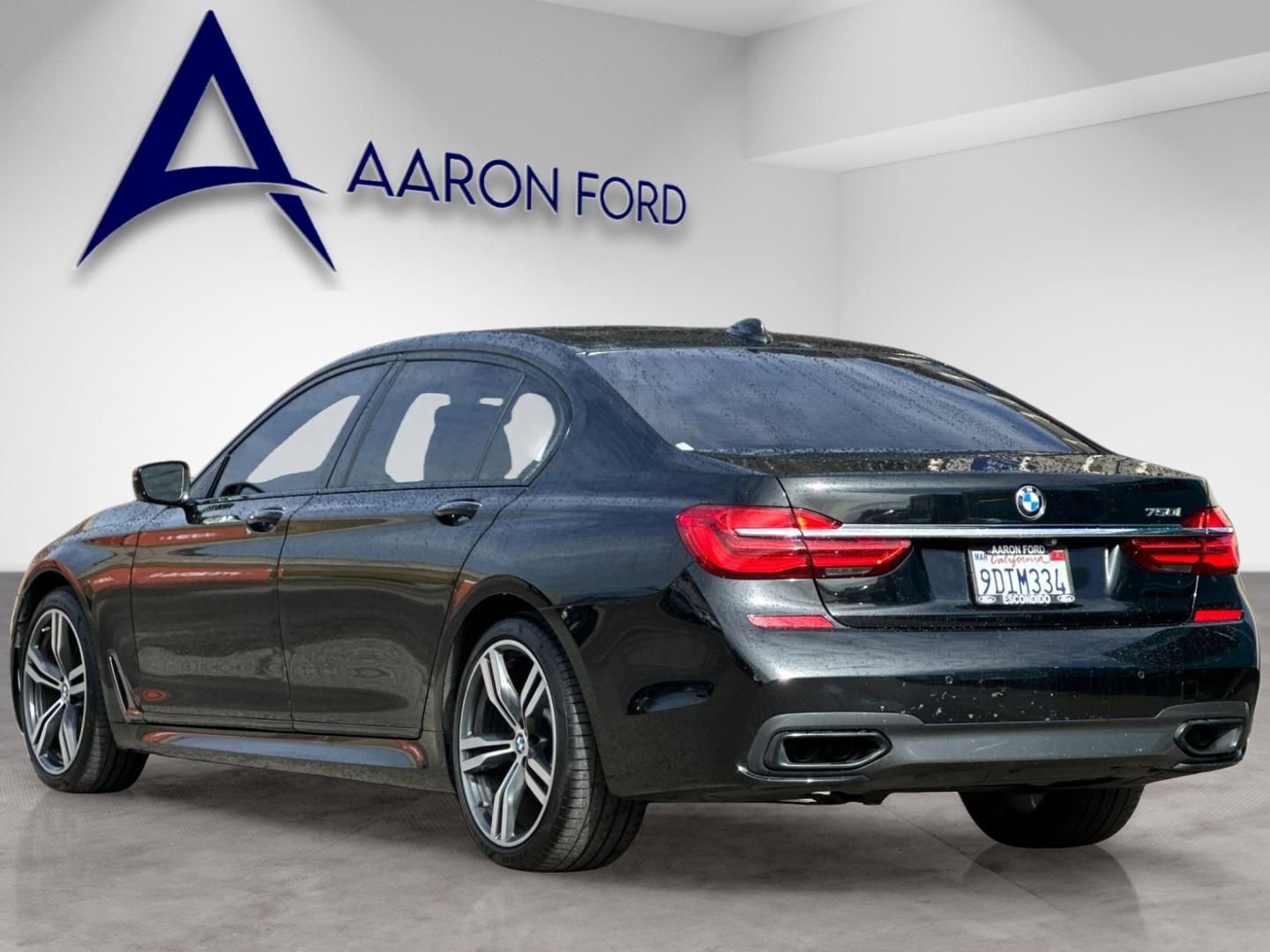 Used 2019 BMW 750i w/ M Sport Package image 3