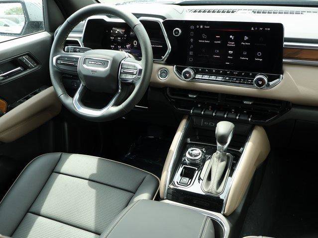 New 2025 GMC Canyon Denali image 14