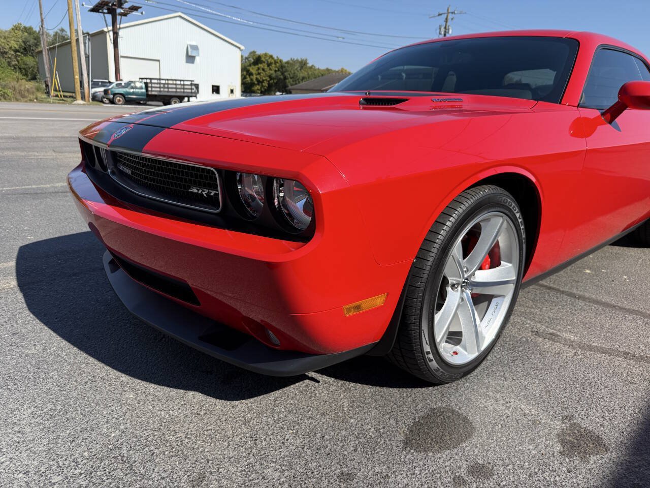 Used 2009 Dodge Challenger SRT8 w/ SRT Option Group II RWD image 9