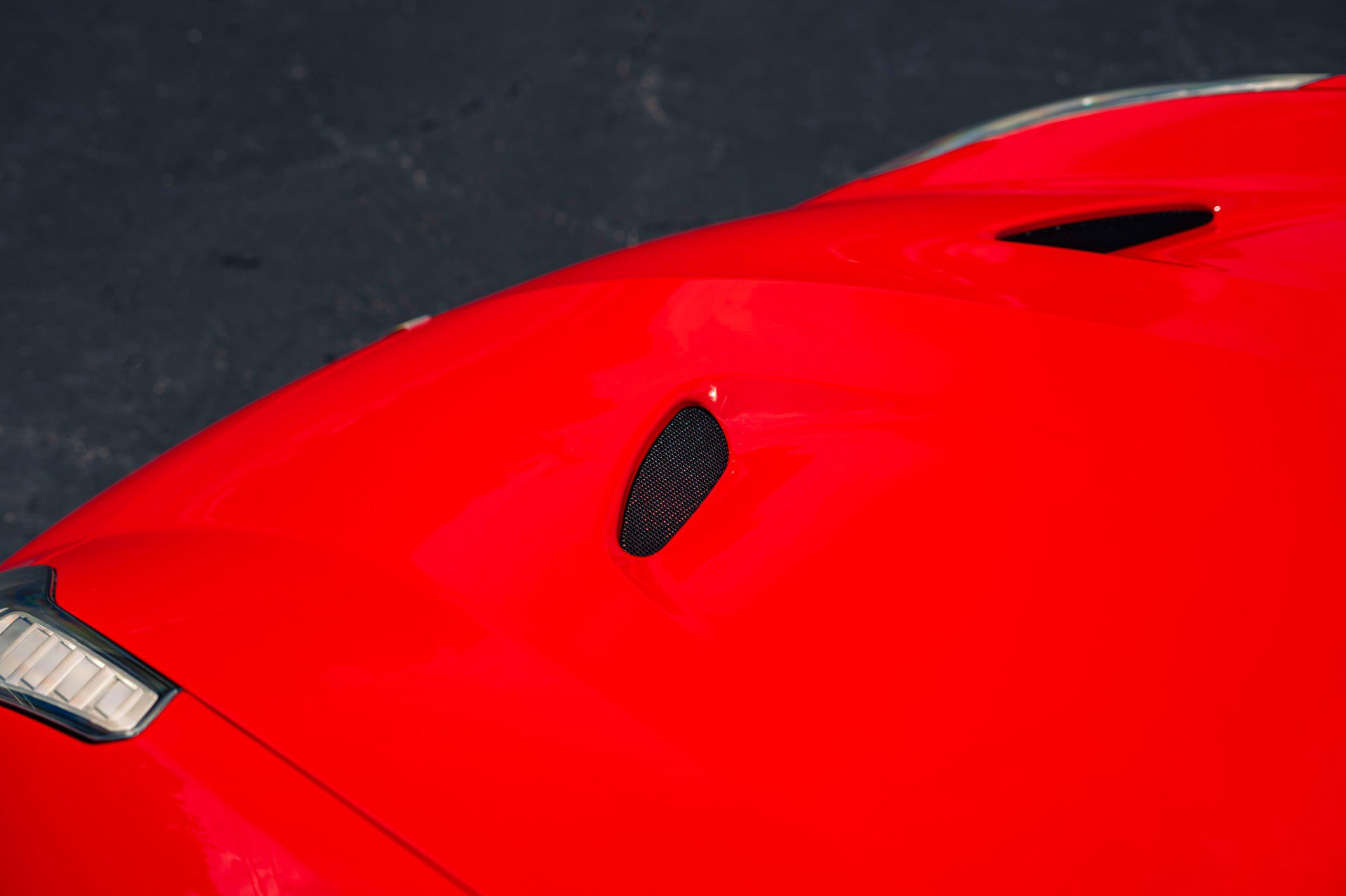 Used 2016 Ferrari California T RWD image 21
