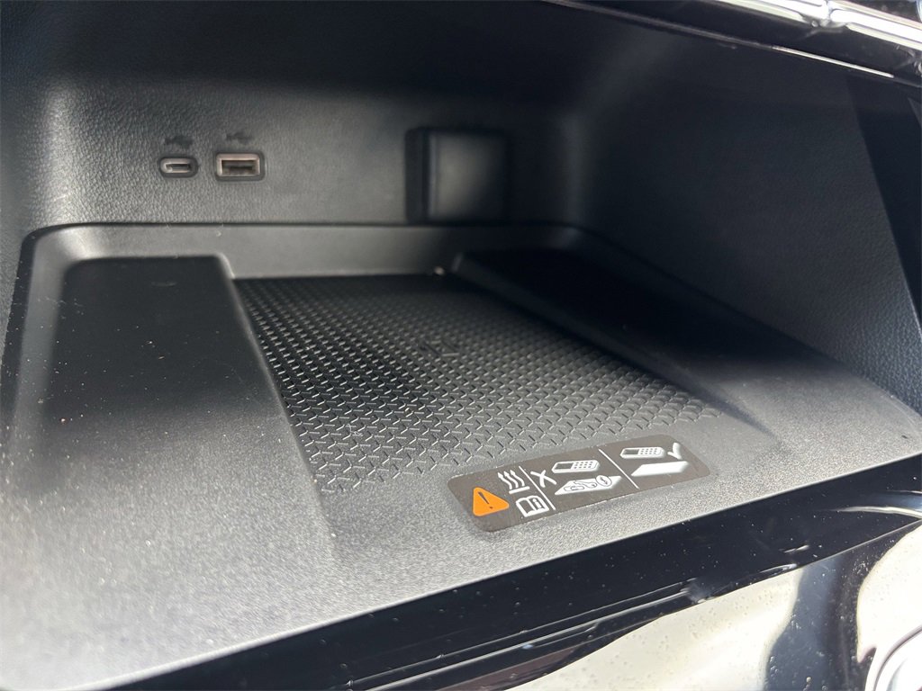 New 2026 Chevrolet Traverse High Country w/ LPO, Floor Liner Package image 26