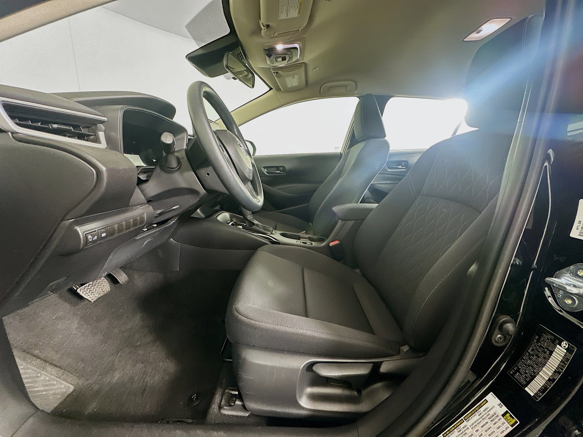 Used 2026 Toyota Corolla LE FWD image 13