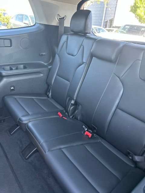 Used 2024 Kia Telluride LX FWD image 16