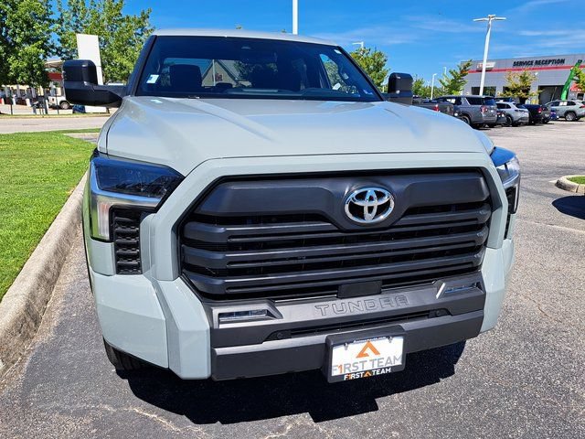 Used 2026 Toyota Tundra SR5 w/ SR5 Convenience Package AWD/4WD image 3