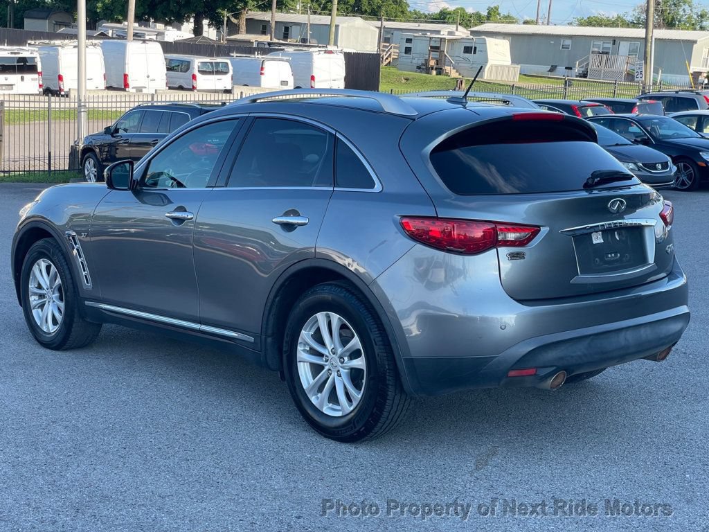 Used 2015 INFINITI QX70 AWD w/ Premium Package image 5