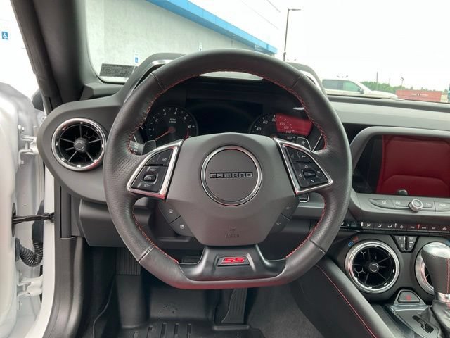 Used 2023 Chevrolet Camaro SS RWD image 3