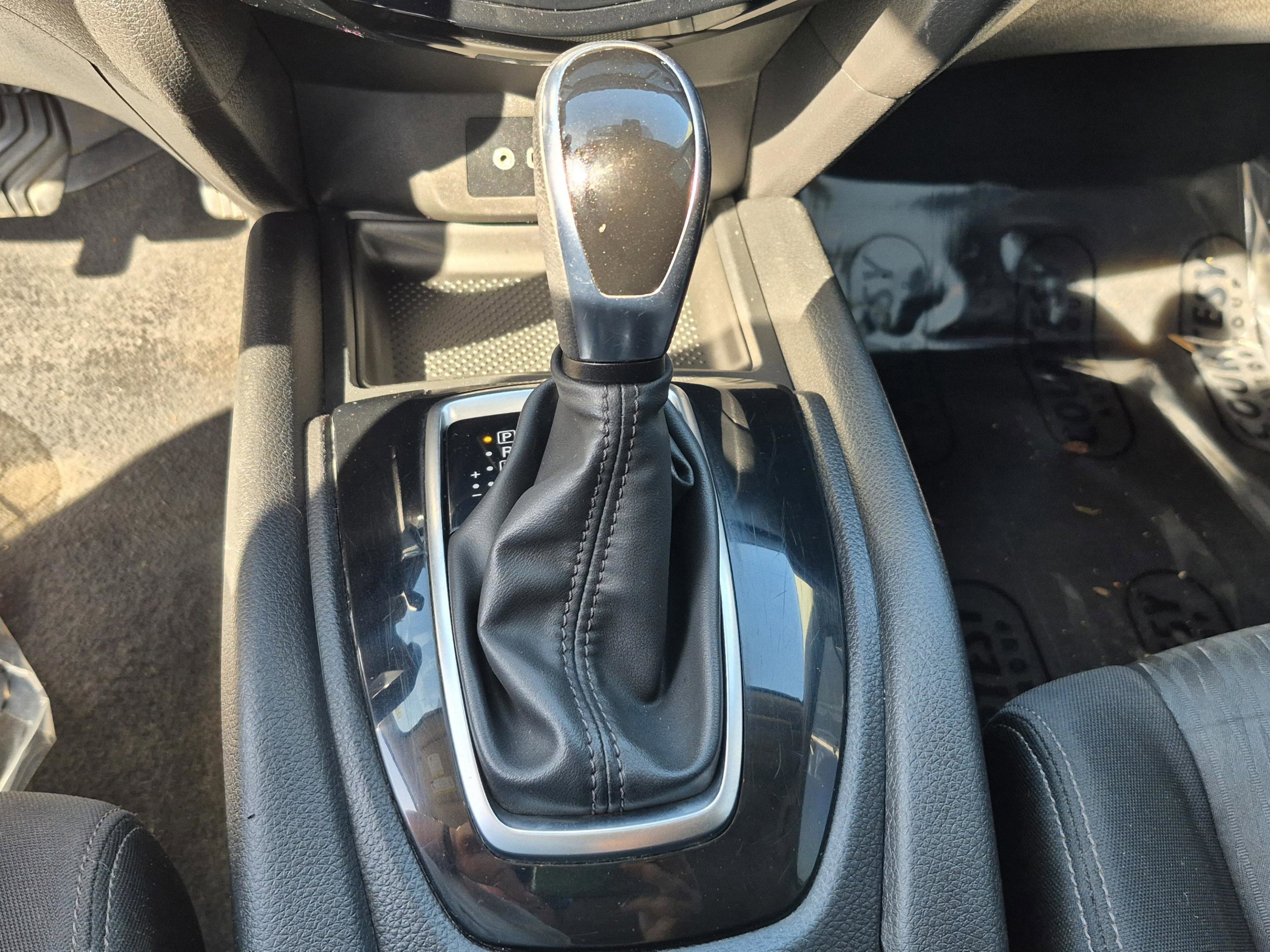 Used 2020 Nissan Rogue SV AWD/4WD image 28